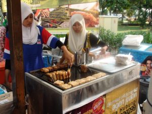 Bantuan Perniagaan Di Kuala Terengganu Tabung Siti Khadijah Tsk Daripada Yayasan Pembangunan Usahawan Terengganu Ypu Td 1303